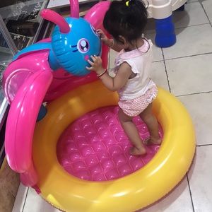 Butterfly shade pool